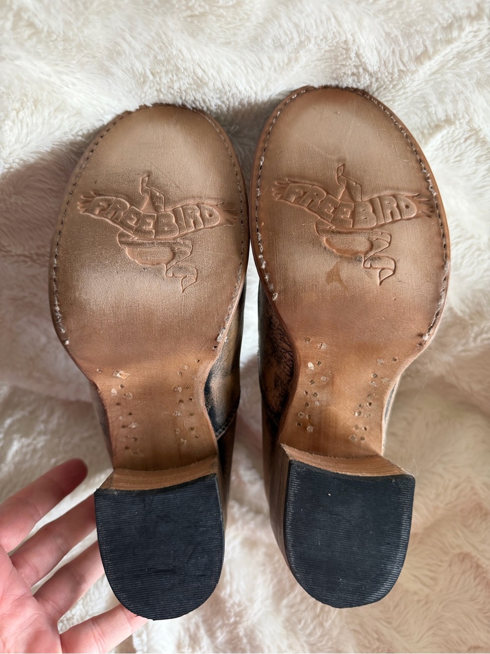 Freebird by Steven "Randi" heels in beautiful distressed pewter gold metallic - Picture 9 of 12